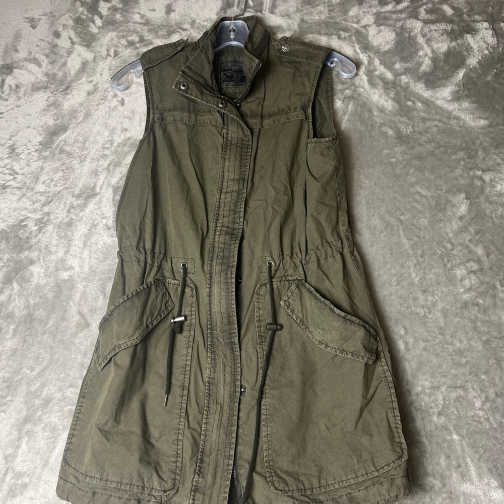 Vintage. Women’s Levi Strauss & Co.  Long Sleeveless Coat Zip/Snap  SZ XS